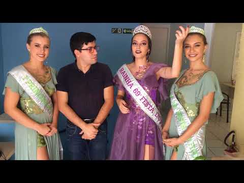 Corte oficial da Festa do Figo 2018 visita a redação da Folha de Valinhos.