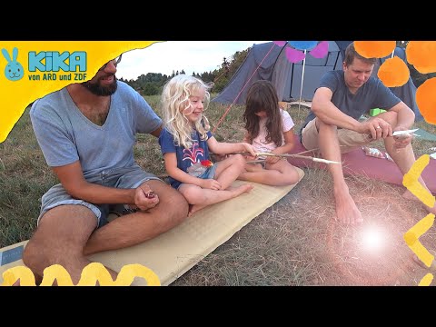 Lia und Lola gehen zelten | Mehr auf kikaninchen.de