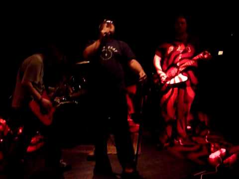 Brides Of Kong - Face Of A M---erfucker / Evil Cologne (Live at the Underbelly)