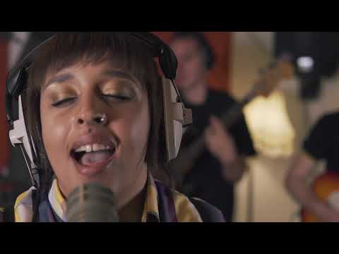 Dakka Skanks - Mama (Live at Small Pond Studios) #Justice4Grenfell