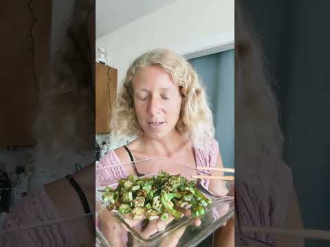 Video Thumbnail for Local no till stir fried Japanese bell pepper and okra lunch. Yum!