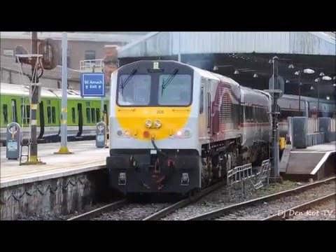IE 201 Class loco 206 in dublin train station