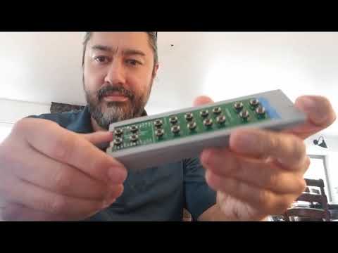 Demonstration of the Handolin MIDI controller