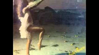 Dancing Hoods - Surfing All Over The World