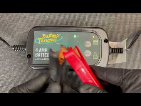BEST and Easiest Battery Tender Trickle Charger