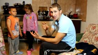 Giuliano&#39;s teacher have controlled hem in the pockets !