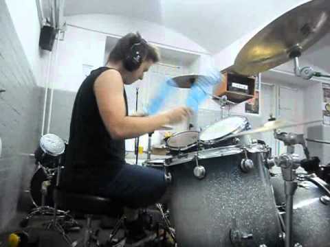 Drum solo- butelki