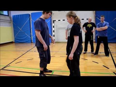 SYSTEMA Ryabko: Tritte, Aufnehmen von Tritten, Entspannung