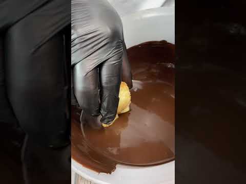 DLA La Paz 66% Dark Chocolate Couverture