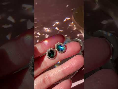 Product video thumbnail