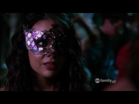 Pretty Little Liars 2x25 - Masquerade Ball Part 1