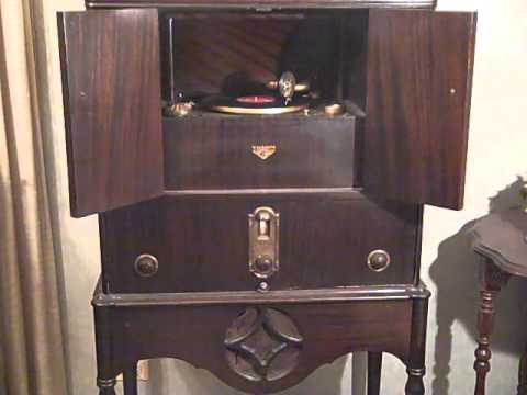 MANHATTAN MUSICIANS FRED HALL ARTHUR FIELDS - STOP YOUR CRYING - ROARING 20S' VICTROLA RADIOLA