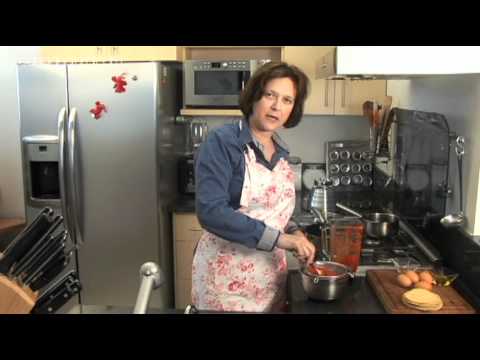 Huevos en salsa de chile guajillo - Eggs in Guajillo Chile Sauce