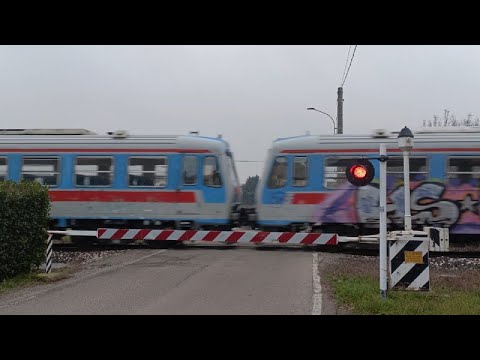 Railroad Crossing | Gualtieri (Reggio Emilia, Italy) | EmZe