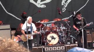 Neil Young & Crazy Horse - Standing In The Light Of Love (Mönchengladbach 2014)