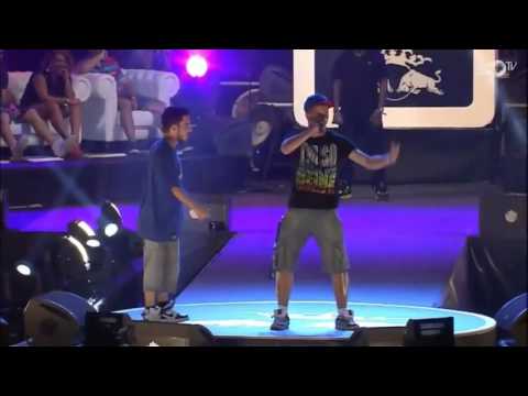 El Destro vs Donall (Octavos) RED BULL BATALLA DE LOS GALLOS 2013 FINAL NACIONAL SEVILLA