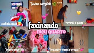 FAXINA NO MEU QUARTO 🪣🪠*primeira faxina de 2022* mudei tudo de lugar 🧼🦋