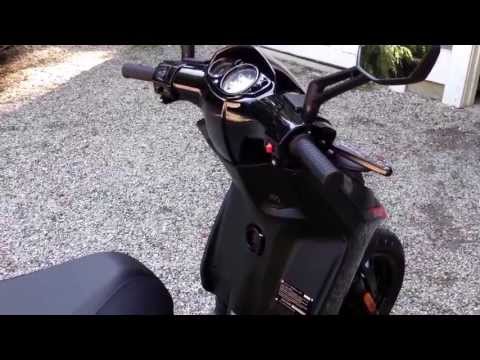2014 Aprilia Motard SR50 Walk-Around