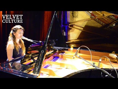 Ep6: A Performance by Linah Rocio :: Switzerland | Velvet Culture