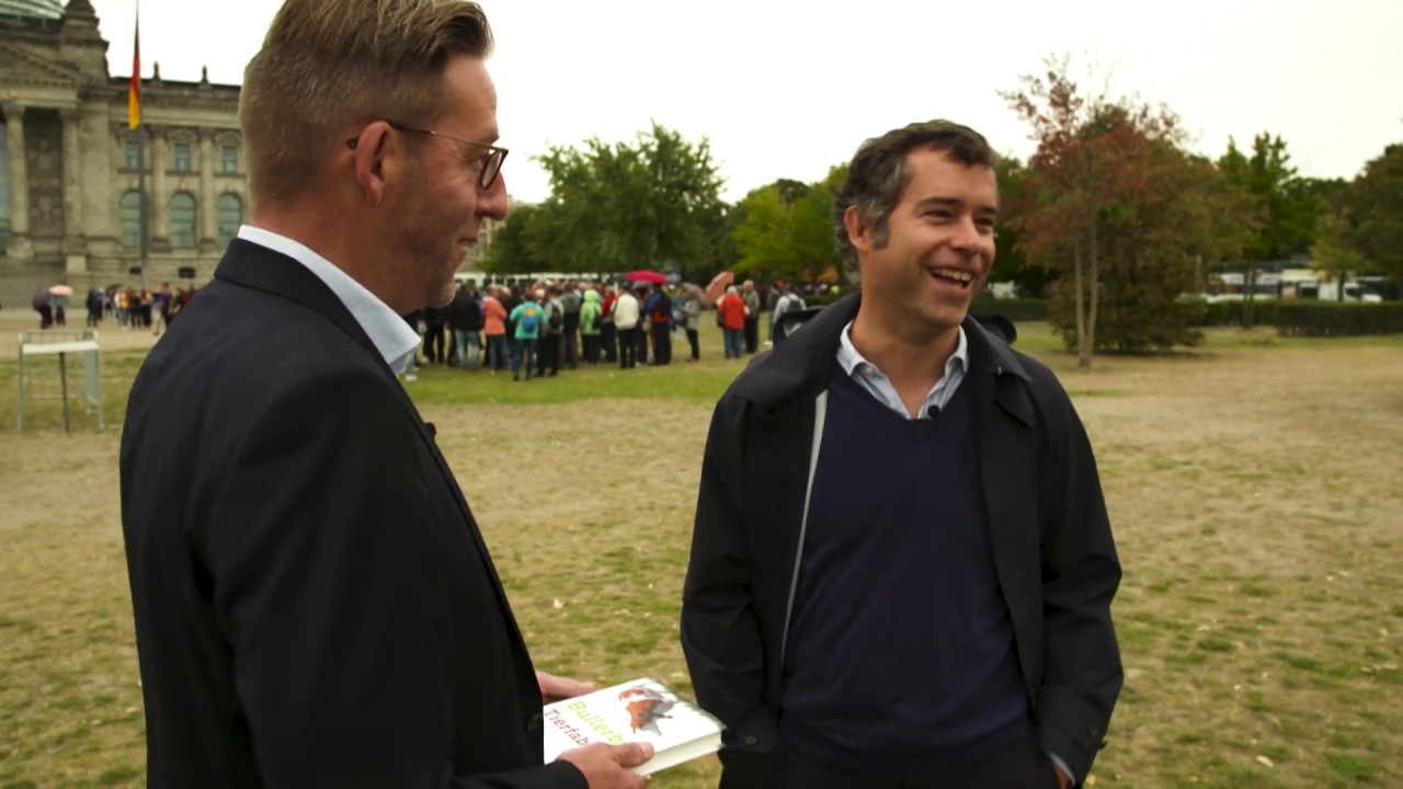 Zwischen Bullerbü und Tierfabrik - Interview mit Andreas Möller Video-Thumbnail von YouTube