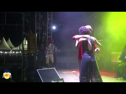 Missa do Vaqueiro -   FLAVIO LEANDRO E SARA LOPES