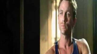 Удаленная сцена из фильма "Лара Крофт: Расхитительница гробниц"