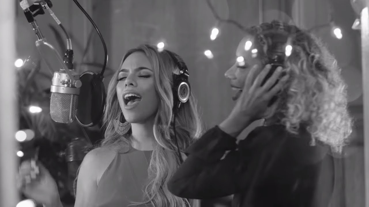 Leona Lewis & Dinah Jane — Christmas Medley