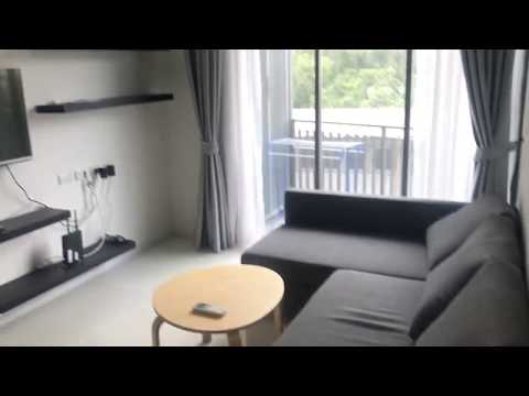 Trapezo Sukhumvit 16 | Furnished One Bedroom Condo Close to Benchakiti Park