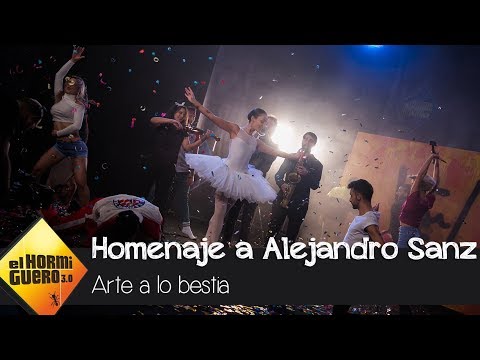 Alejandro Sanz recibe un homenaje a su carrera con un videoclip en vivo - El Hormiguero 3.0