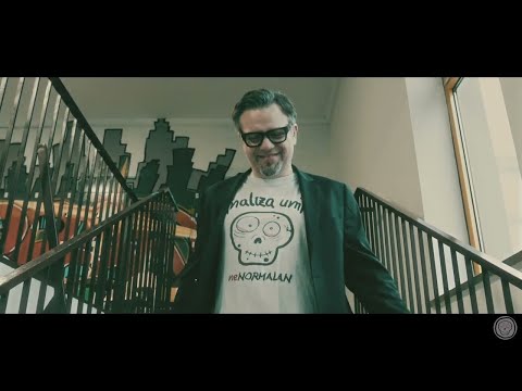 Analiza umA - neNORMALAN (Official Video)