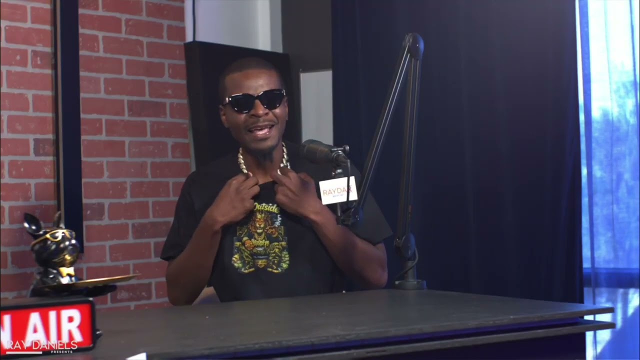 Artist in 2026 should Be Odd or Be Forgotten: How to REALLY Stand Out!