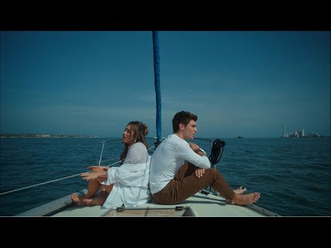 Lala Moré & Alejandro Santamaria - Frente A Frente (Video Oficial)