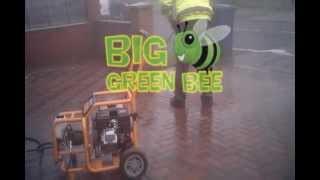 preview picture of video 'Flat surface pressure disc cleaning, block drive, paving patio cleaning South Shields Tyne & Wear'
