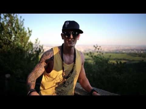 Royal Kombo - Make me fly