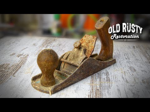 Old Rusty Hand Plane Restoration.