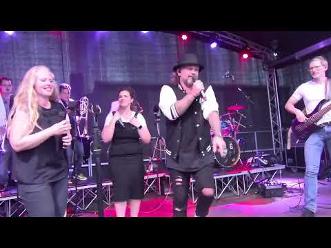 Narcotic - Liquido (Live Cover by Delicious Divine)