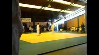 preview picture of video 'Judo vicuña 2012, comienzo Joel (inba) vs luis'