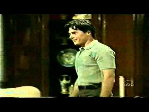 1999 Caroline Benson 352 - C&J