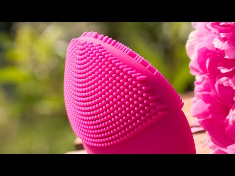 Силиконовая щетка-массажер Forever Luna mini 2