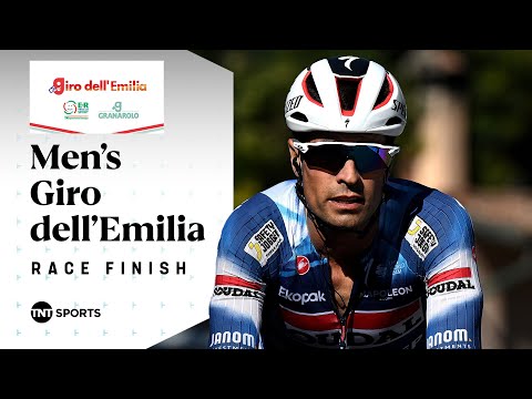 THRILLING FINISH! 🔥 | Men's 2025 Giro dell'Emilia Final KM's | TNT Sports Cycling