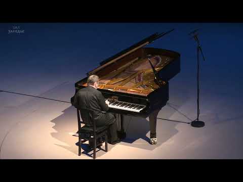Mikhail Pletnev, piano. L.-v Beethoven. Sonata D-minor, op.31 No 2 (#17), "The Tempest