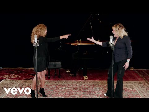 Albita, Lolita - Cántale a la Vida (Video Oficial)