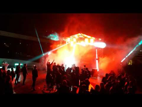 Party pe Promenada Mall  2