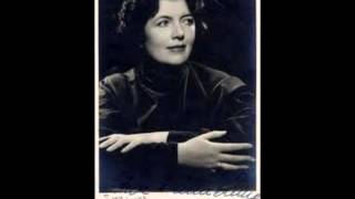 Maria Hussa, soprano 1932.    