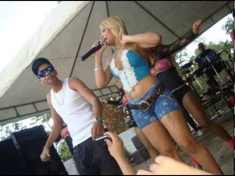 BANDA TORPEDO - ME DEIXA - CLIPE OFICIAL 2014