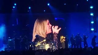 Kelly Clarkson &quot;Miss Independent&quot; Live in Minneapolis, MN 09-26-2023 Ecolab 100th Anniversary