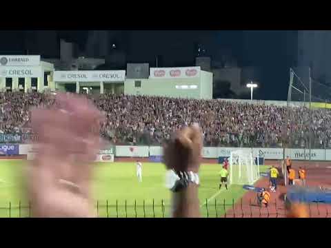 MARINGÁ - Goleiro do Maringá FC defende pênalti na vitória de 5 a 3 contra o Operário