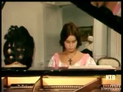 ISAURA THE SLAVE GIRL PLAYING PIANO(1)