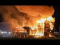 Enorme brand verwoest wegrestaurant Onderweg langs A6 bij Almere