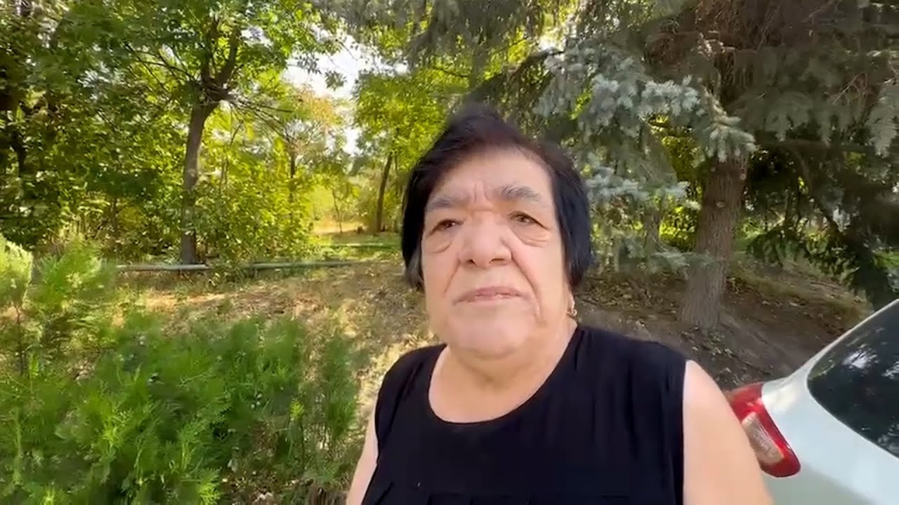 Մեր հայրենասեր ազգին ամբոխ է դարձրել էդ խուլիգանը, էդ «քաջ նազարն» իր «ուստիան» տիկնոջ հետ